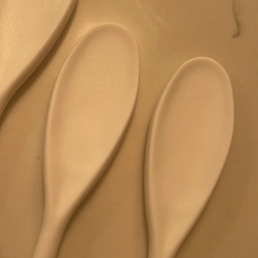 Set of 6 plastic flat scraping spoons